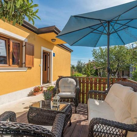 Holiday House Antonio Porec Exterior photo